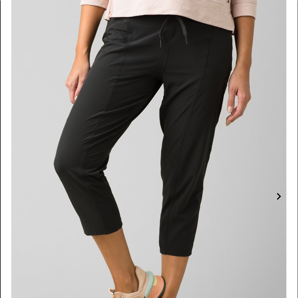 Prana | Leonora Capris